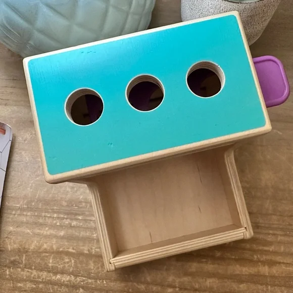 Lovevery Wooden Peg Drop Toy (no pegs) - Picture 3 of 7